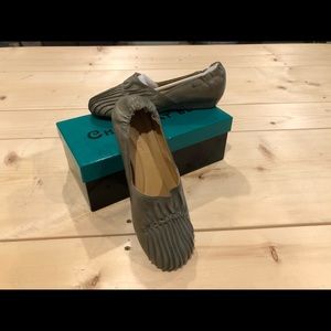 Chocolat Blu Mini Wedge flats.